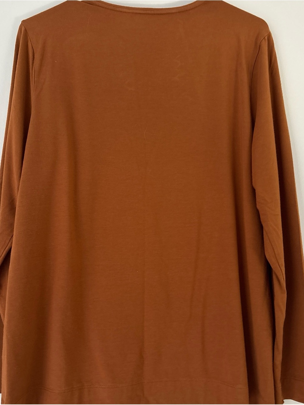 Chico's Long Sleeve Scoop Neck Top in Brick - Picture 4 of 4